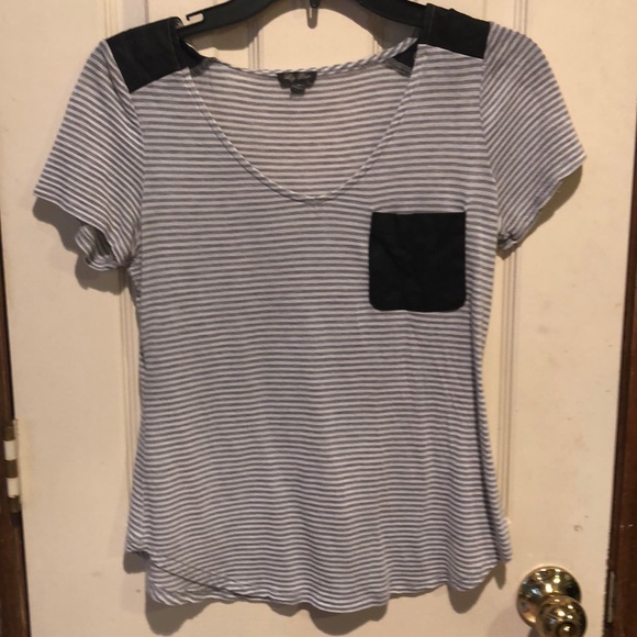 Striped top - Picture 1 of 3
